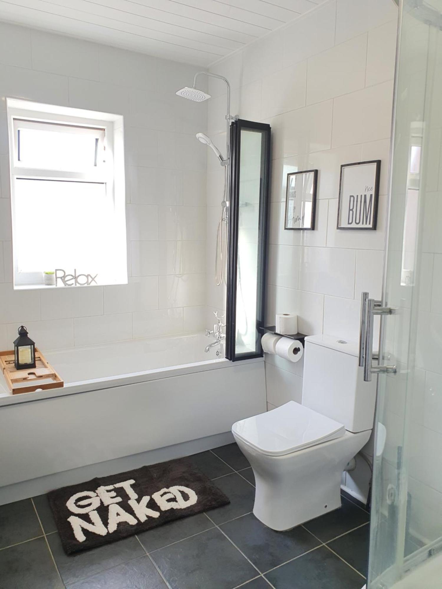 Only Family Groups - Pets Stay For Free - Sleeps 8 - Sofabed Blackpool Exterior photo