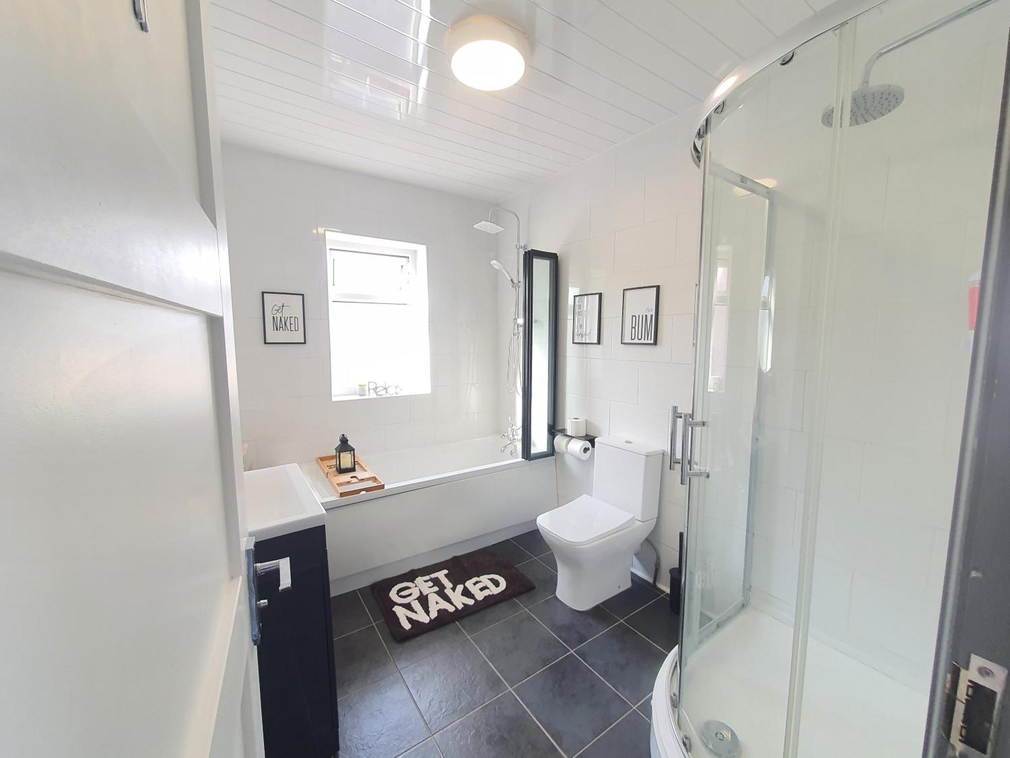 Only Family Groups - Pets Stay For Free - Sleeps 8 - Sofabed Blackpool Exterior photo